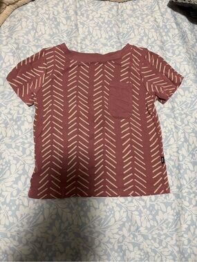 Kyte BABY Mauve Pink Short Sleeve Tee with Cream Arrow Print